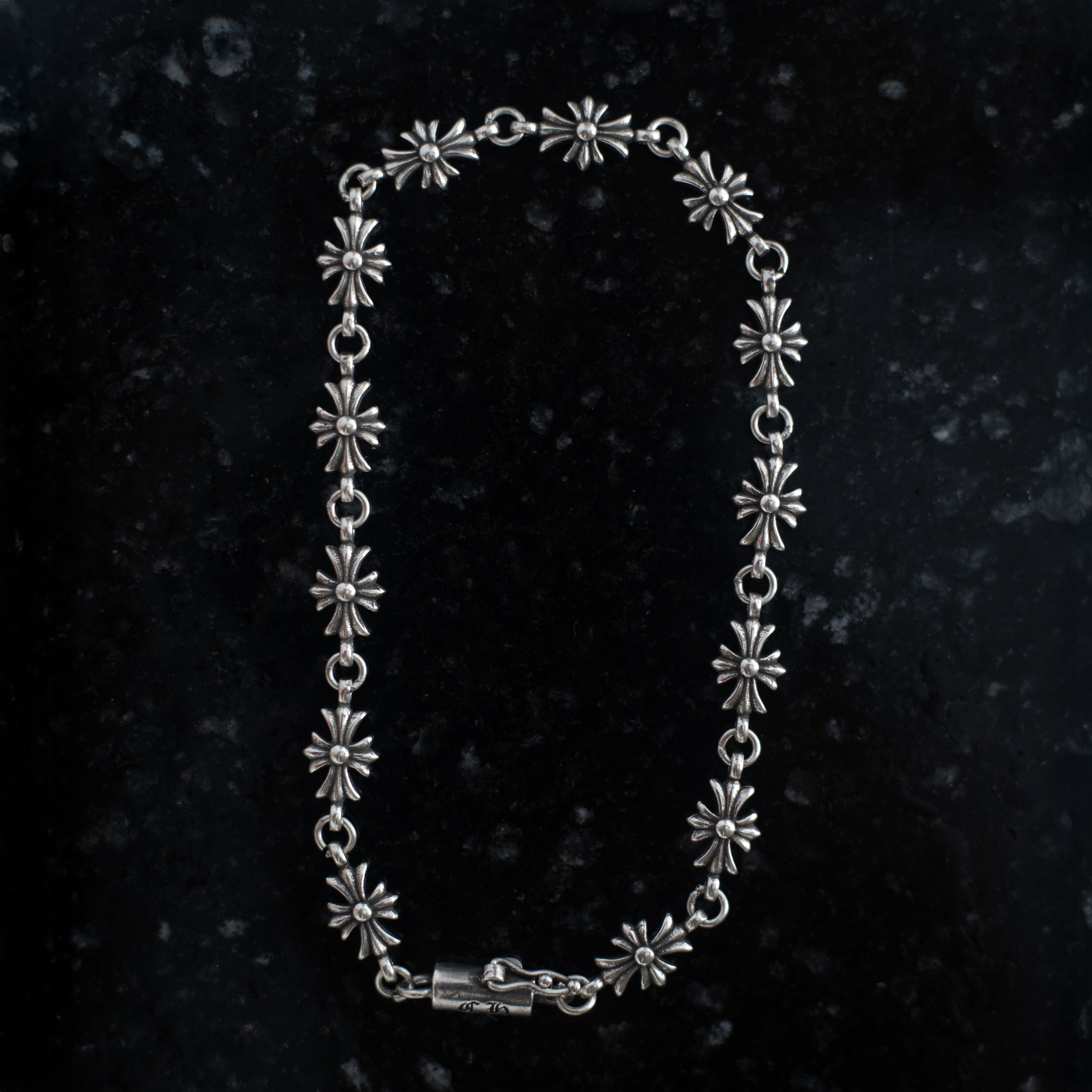 Brazalete Chrome Hearts