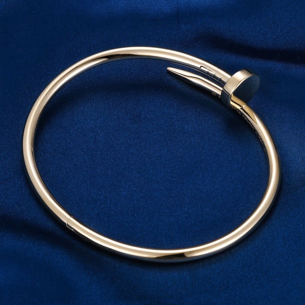 Clavo 18k 3.5mm