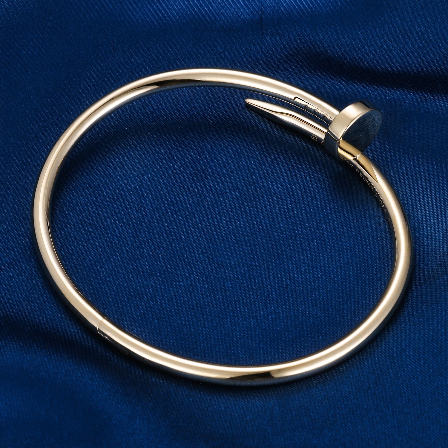 Clavo 18k 3.5mm