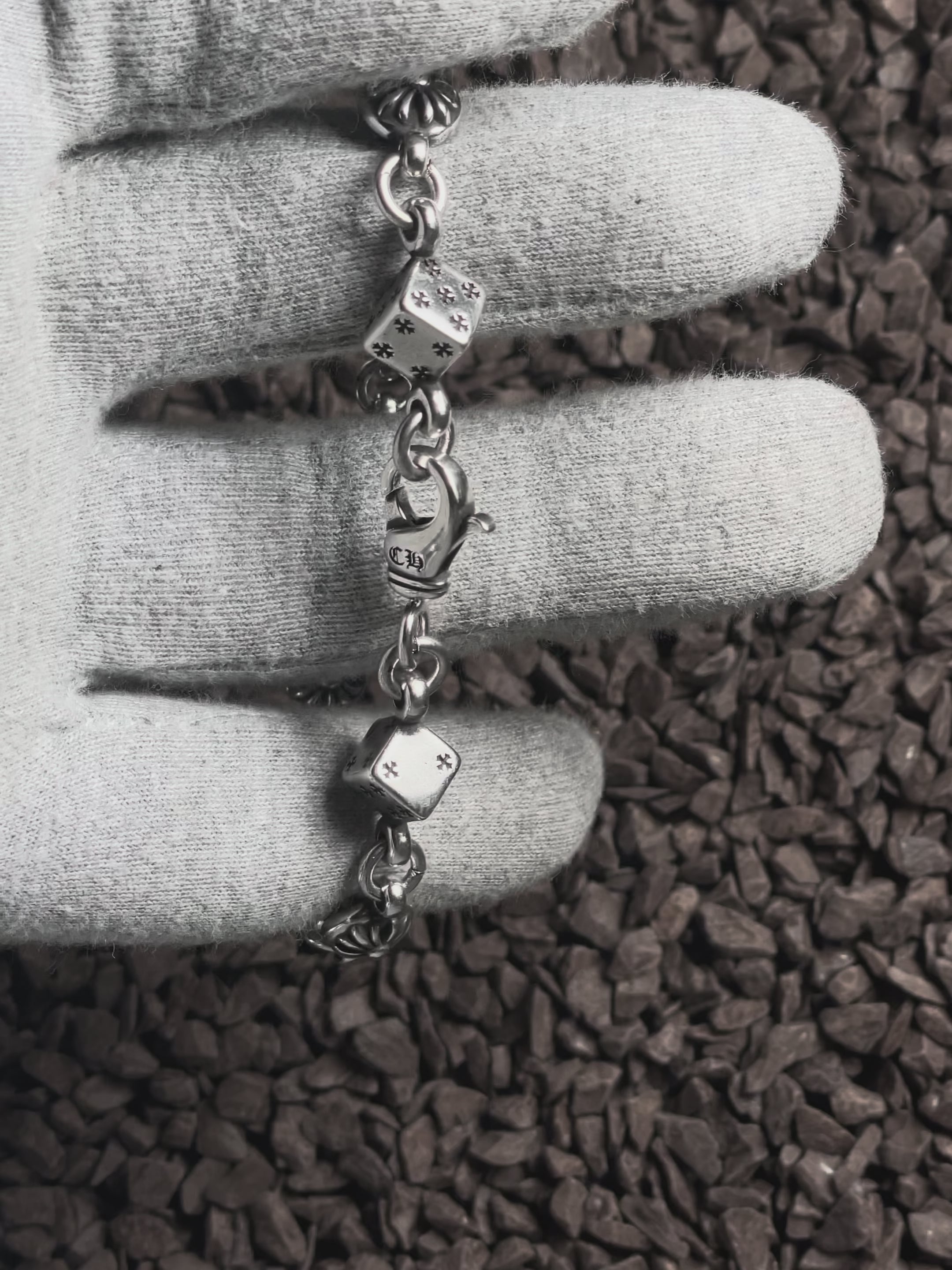 Brazalete Chrome Hearts Charms